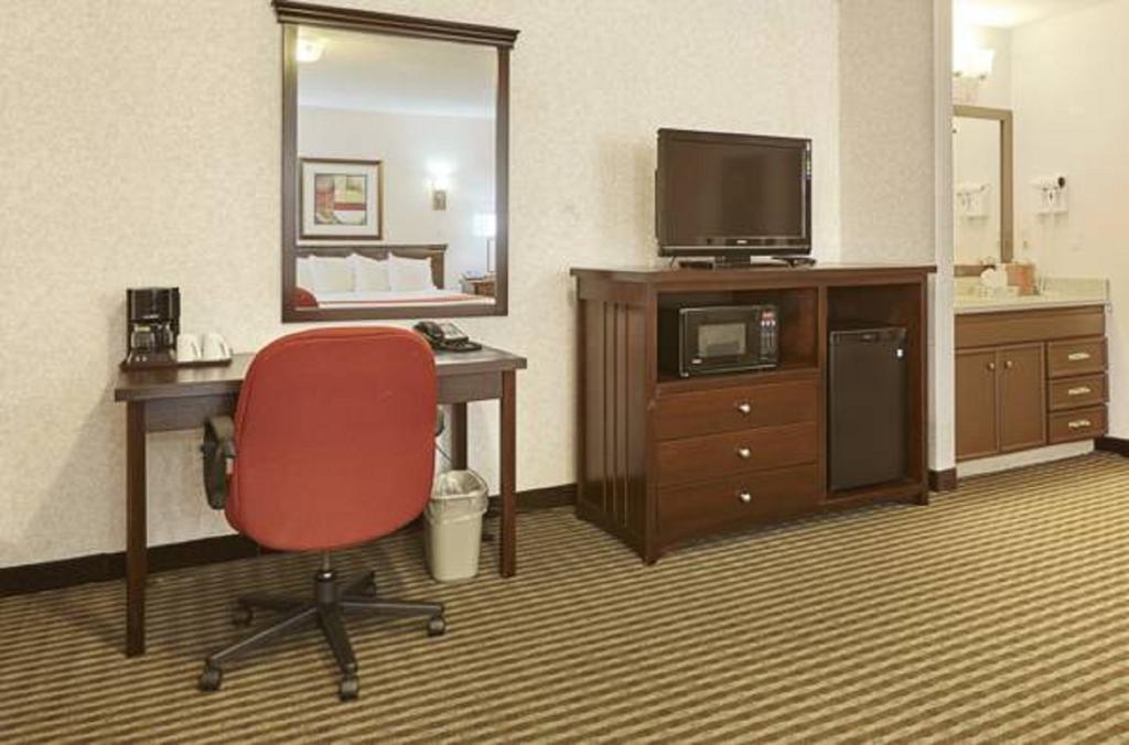 Ramada By Wyndham Abbotsford Ξενοδοχείο Δωμάτιο φωτογραφία