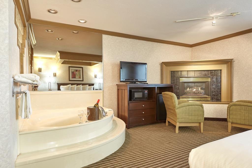Ramada By Wyndham Abbotsford Ξενοδοχείο Εξωτερικό φωτογραφία